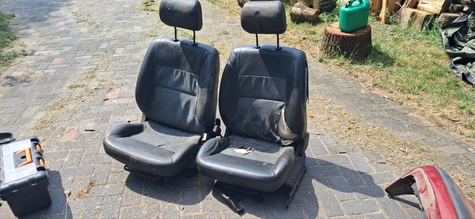 Gratis Lederen/alcantara peugeot 106 stoelen, Auto-onderdelen, Ophalen, Gebruikt