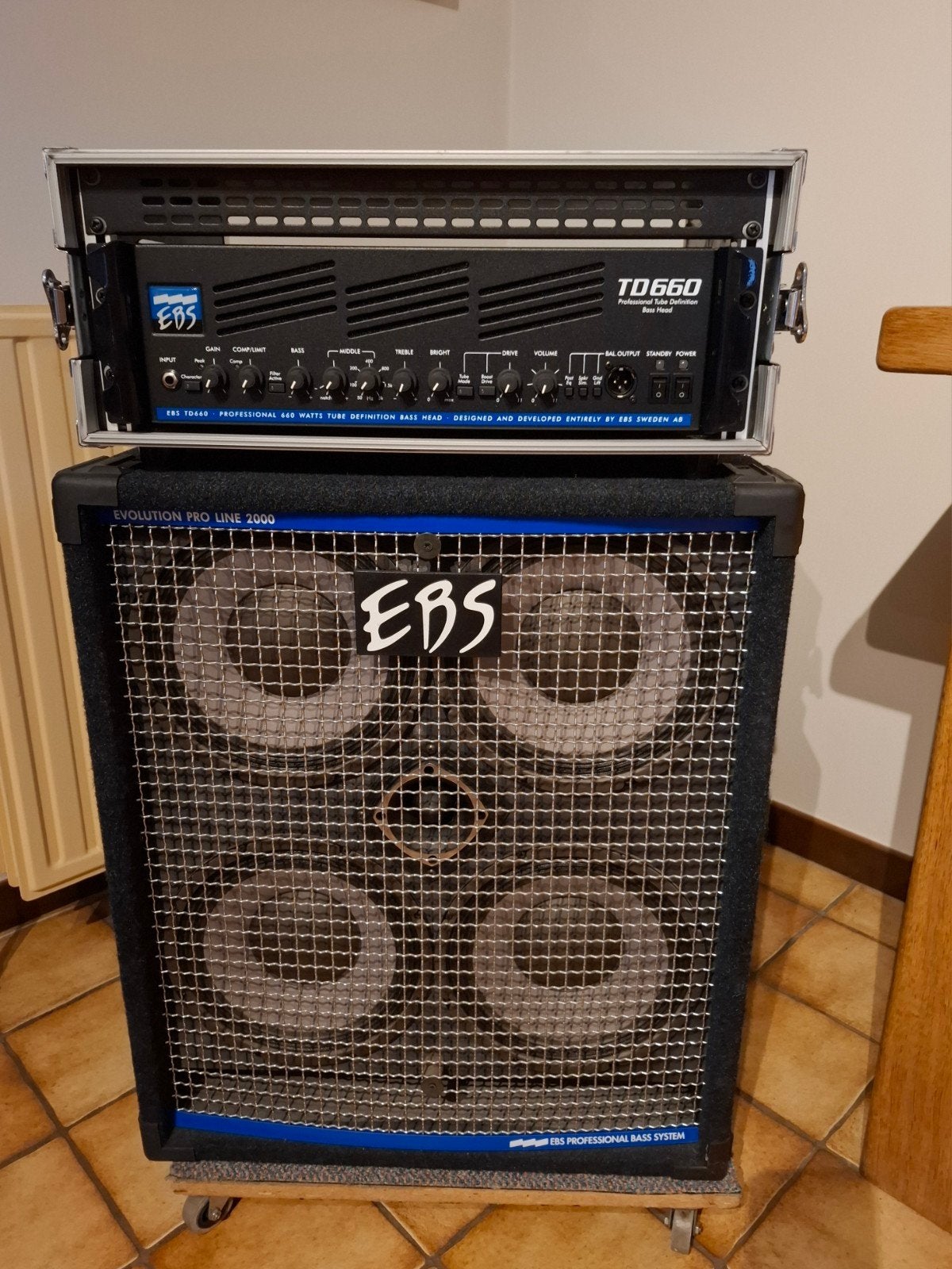 EBS TD660 en EBS proline cab, Muziek en Instrumenten, Ophalen, Zo goed als nieuw, Basgitaar, 100 watt of meer