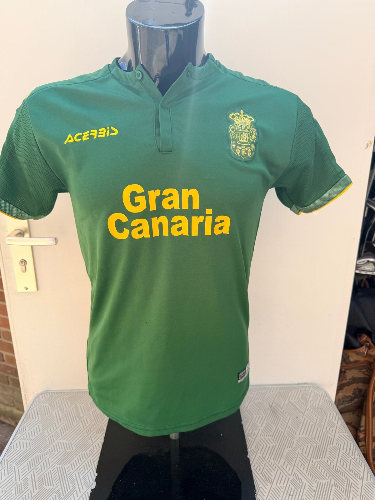 UD Las Palmas voetbalshirt - Maat M, Sport en Fitness, Voetbal, Maat M, Ophalen of Verzenden, Zo goed als nieuw, Shirt