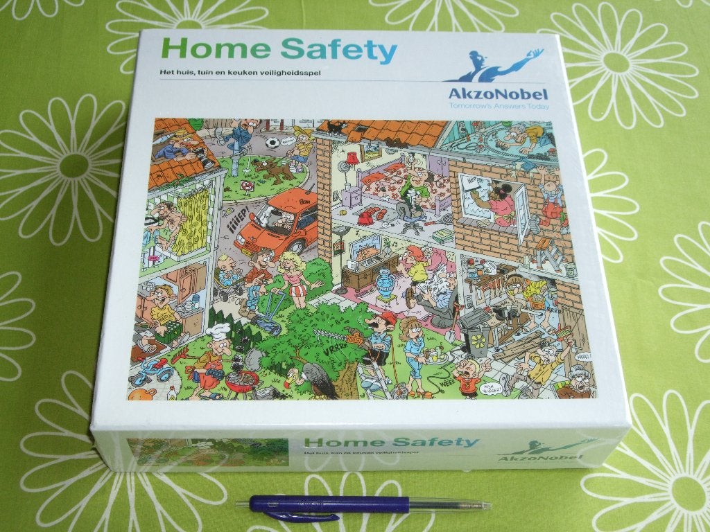 Nieuw in seal: AkzoNobel - Home Safety bordspel, Hobby en Vrije tijd, Gezelschapsspellen | Bordspellen, Vijf spelers of meer, Ophalen of Verzenden