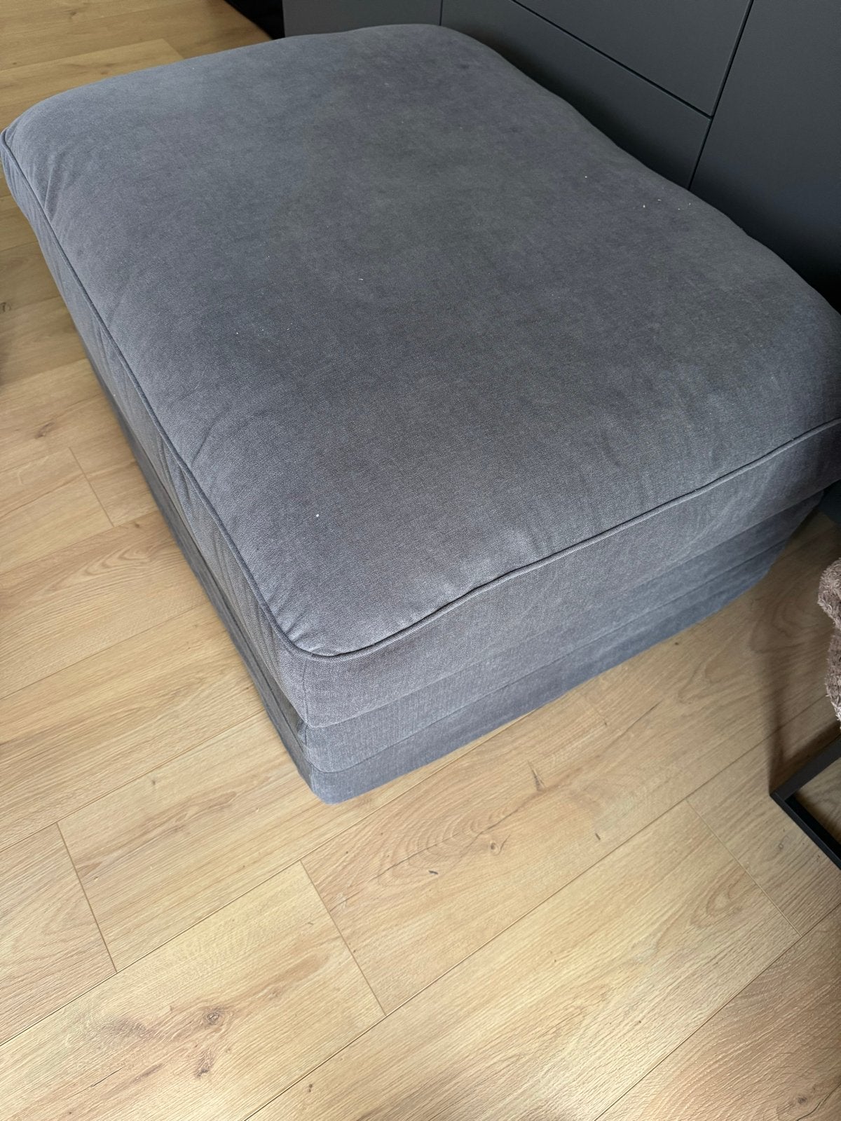 IKEA Gronlid voetenbank/poef - grijs, Huis en Inrichting, Banken | Voetenbanken en Poefen, Gebruikt, Ophalen of Verzenden, 75 tot 100 cm