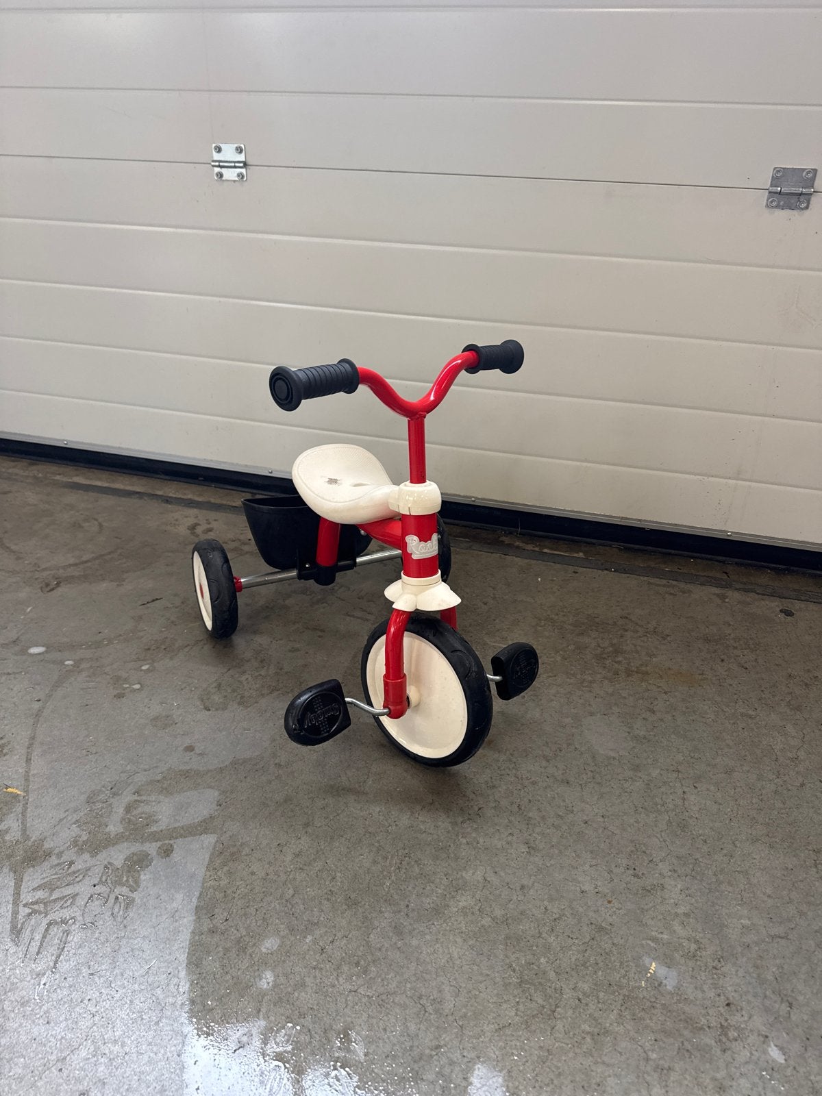 Rode driewieler met bakje - Zo goed als nieuw, Ophalen, Zo goed als nieuw, Overige typen