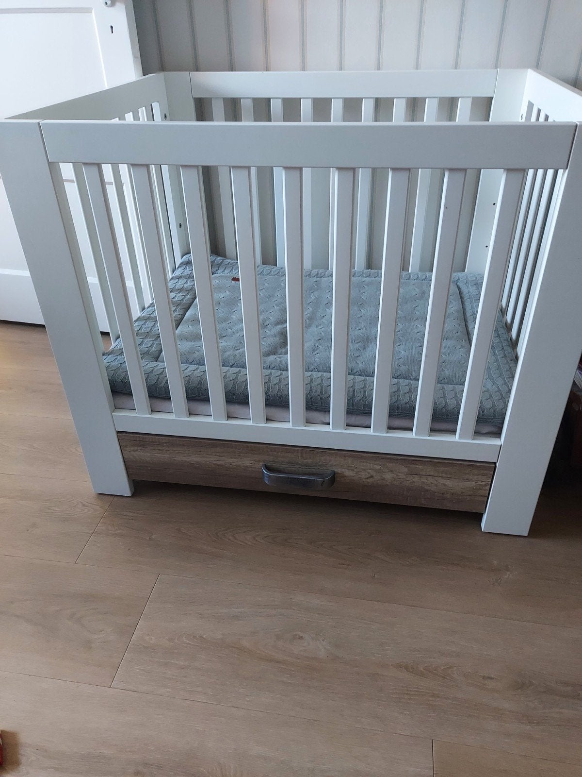 Kidsmill Long Island Box met matras & boxkleed, Ophalen, 70 tot 85 cm, Zo goed als nieuw, Minder dan 140 cm