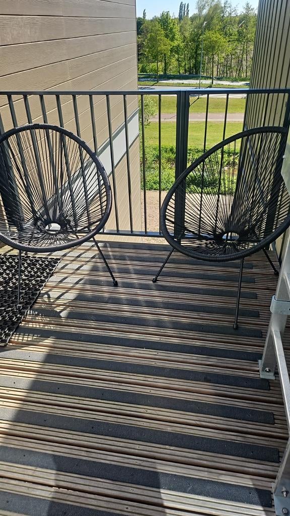 2 stoelen, Ophalen of Verzenden, Zo goed als nieuw