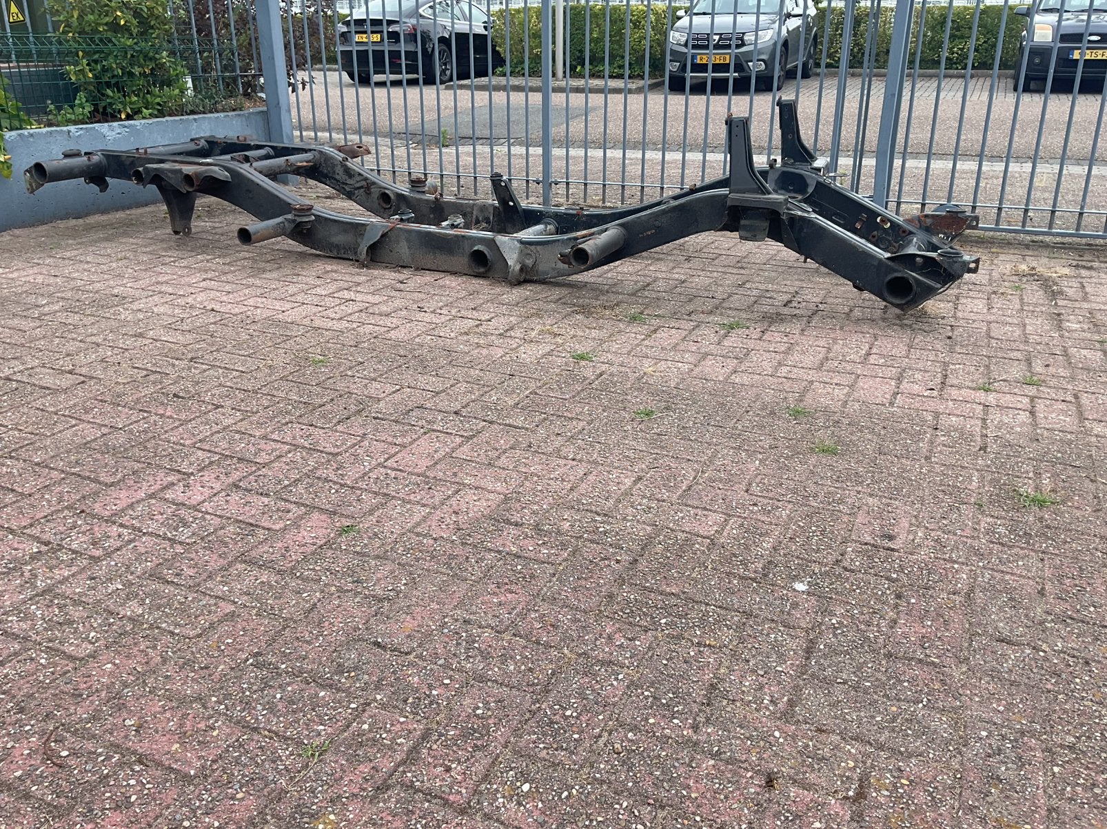 Mercedes G - Klasse  460 Chassis ( korte uitvoering ), Auto-onderdelen, Ophalen, Gebruikt, Mercedes-Benz