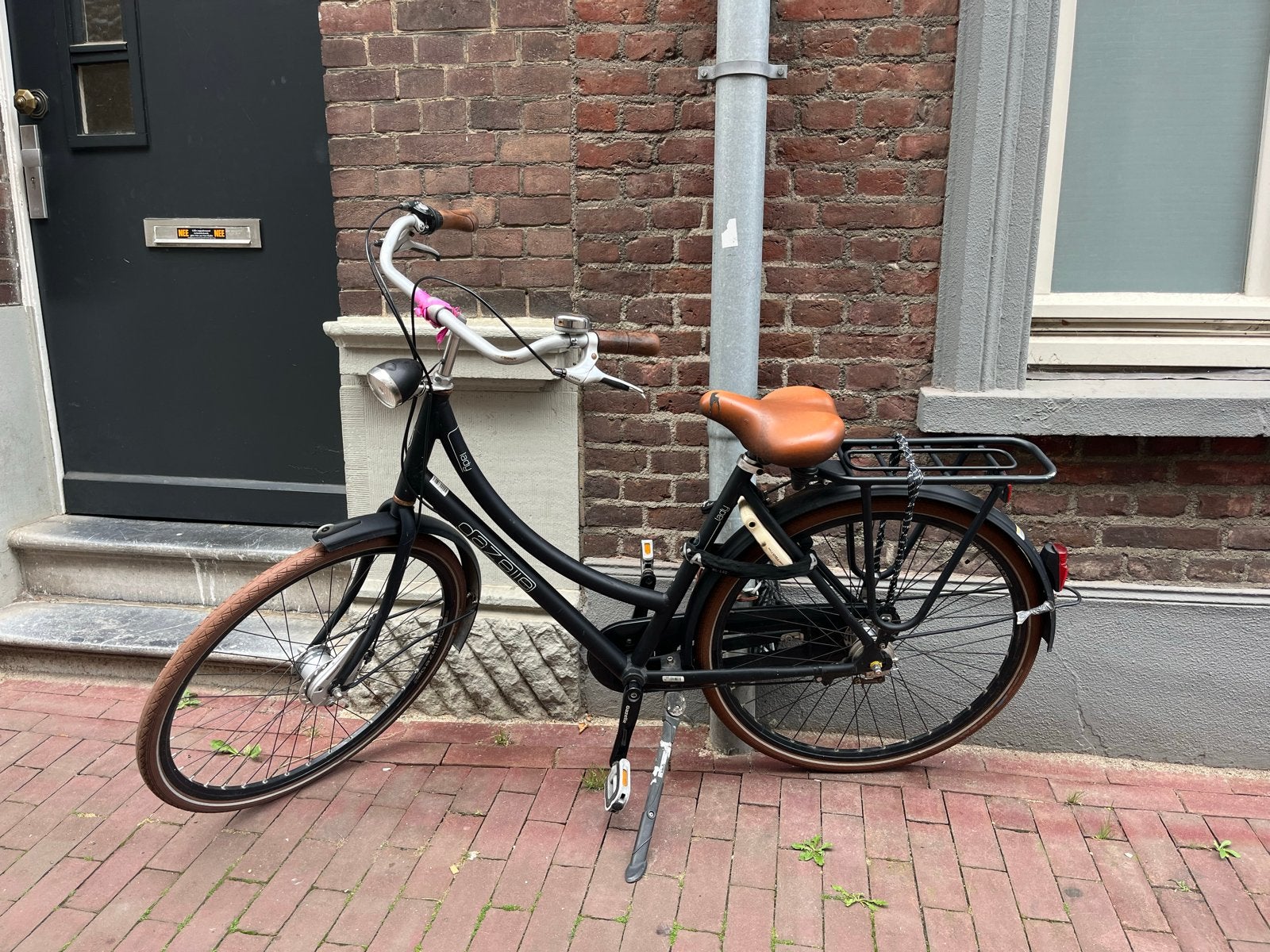 Gazelle Lady Fiets - Comfortabel en Stijlvol, Ophalen, Velgrem, Versnellingen, Gazelle