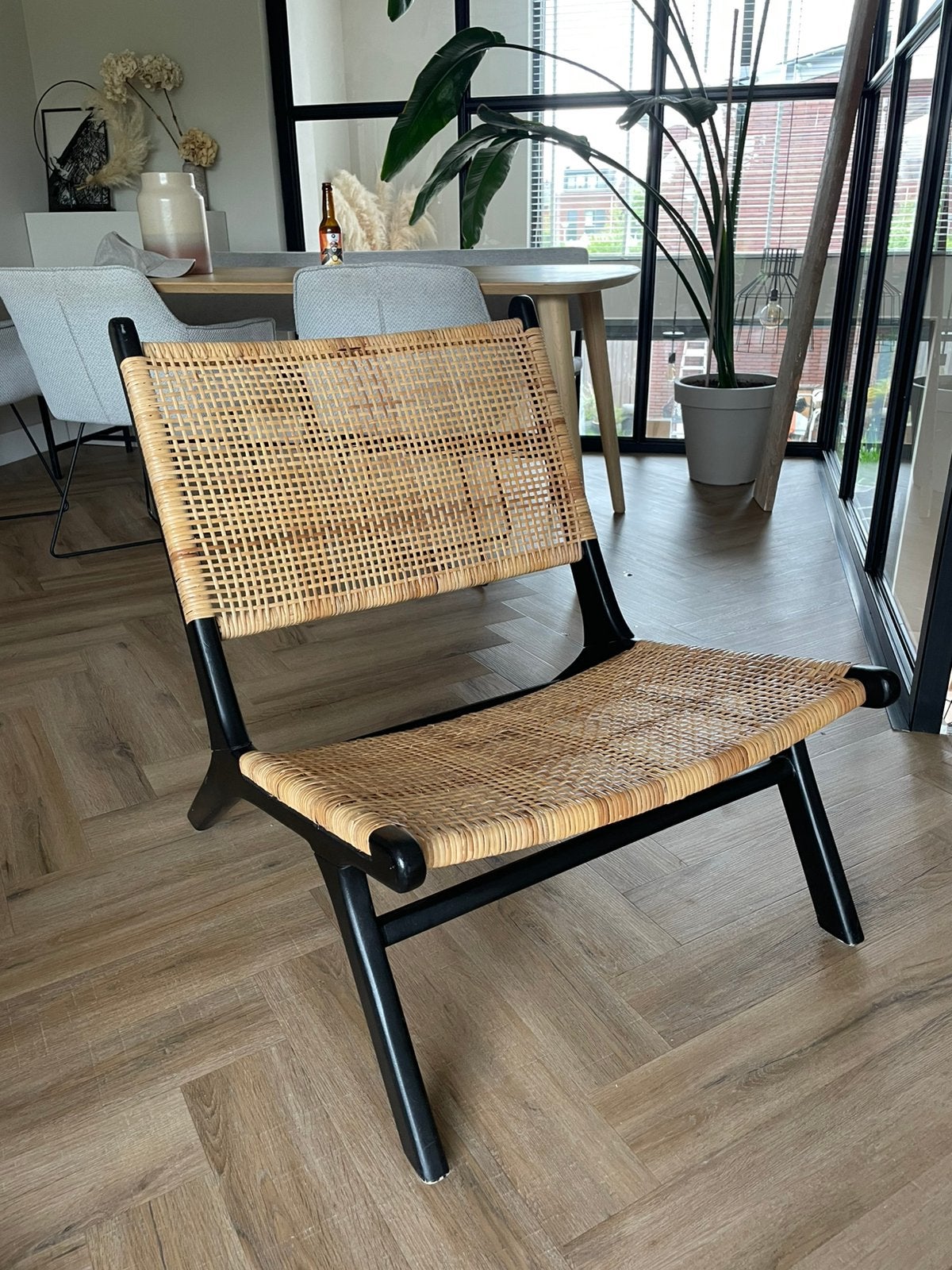 Kave home fauteuil riet/zwart, Ophalen, Zo goed als nieuw, Zwart, Eén