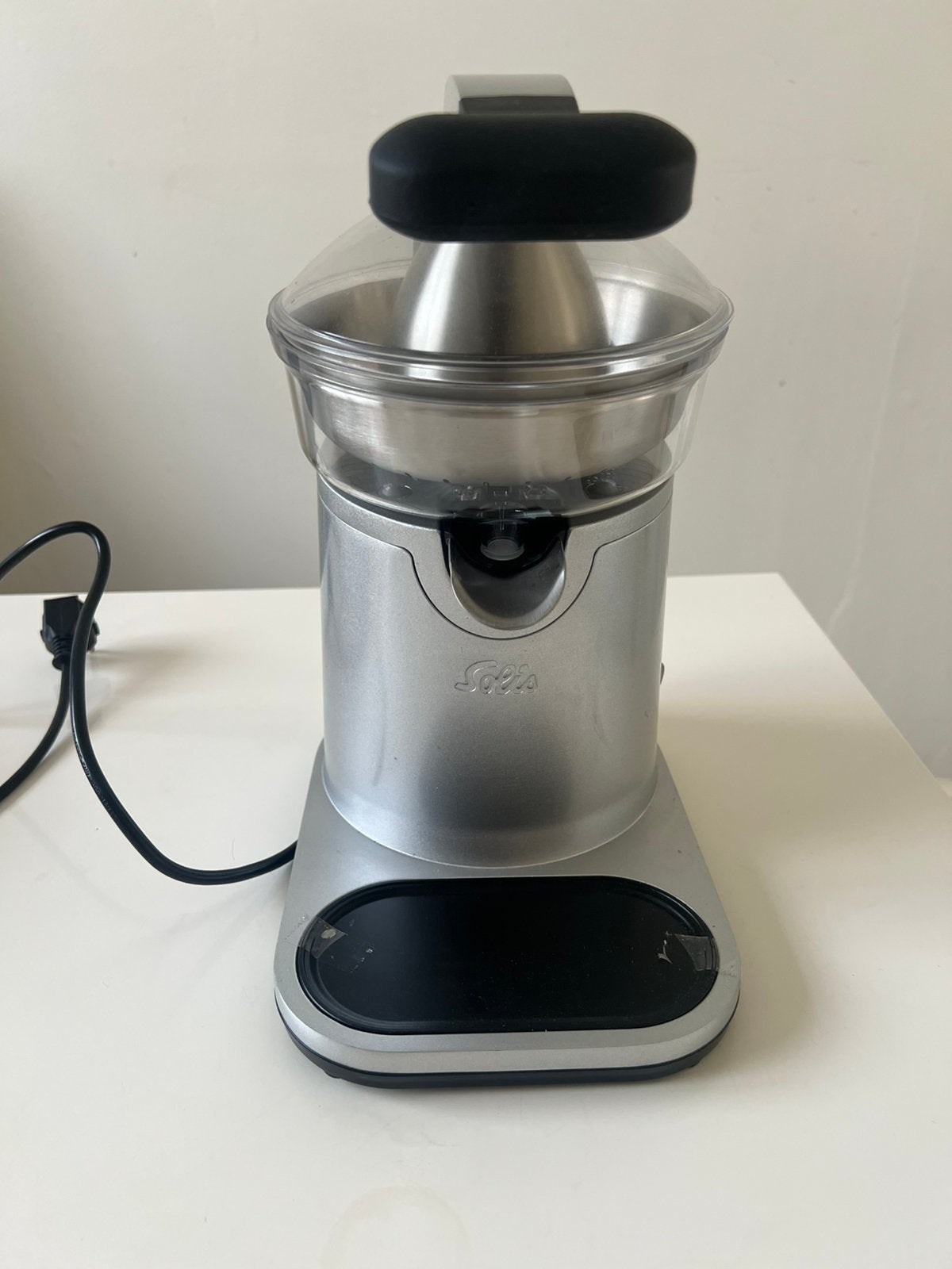 Solis Citrus press 8454 Citruspers - Elektrisch, Ophalen of Verzenden, Zo goed als nieuw, Citruspers