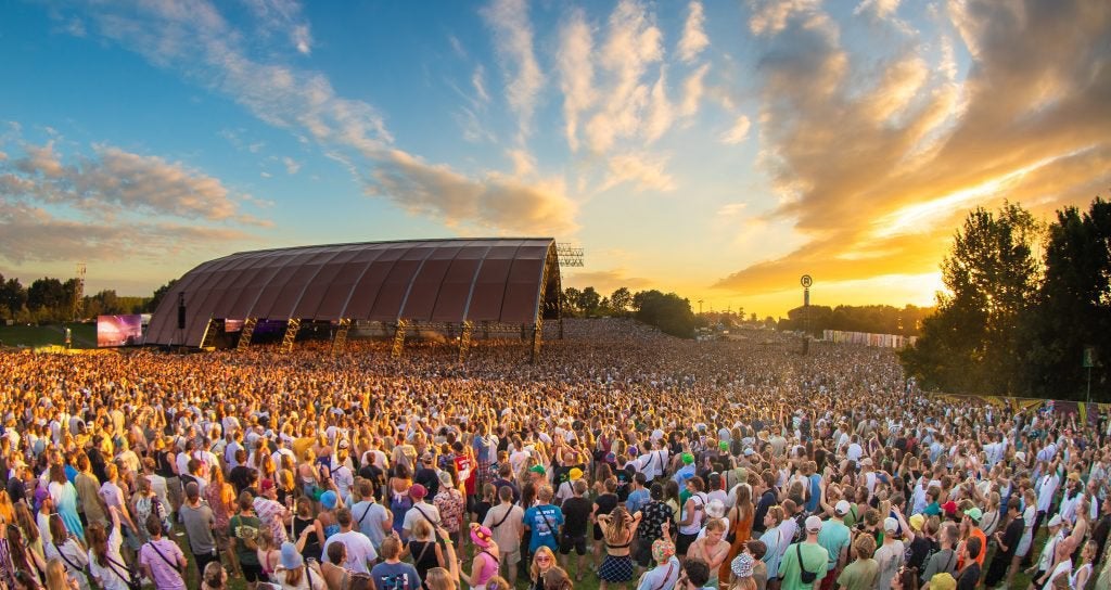 Gezocht: 2 lowlands 2026 weekend tickets, Twee personen