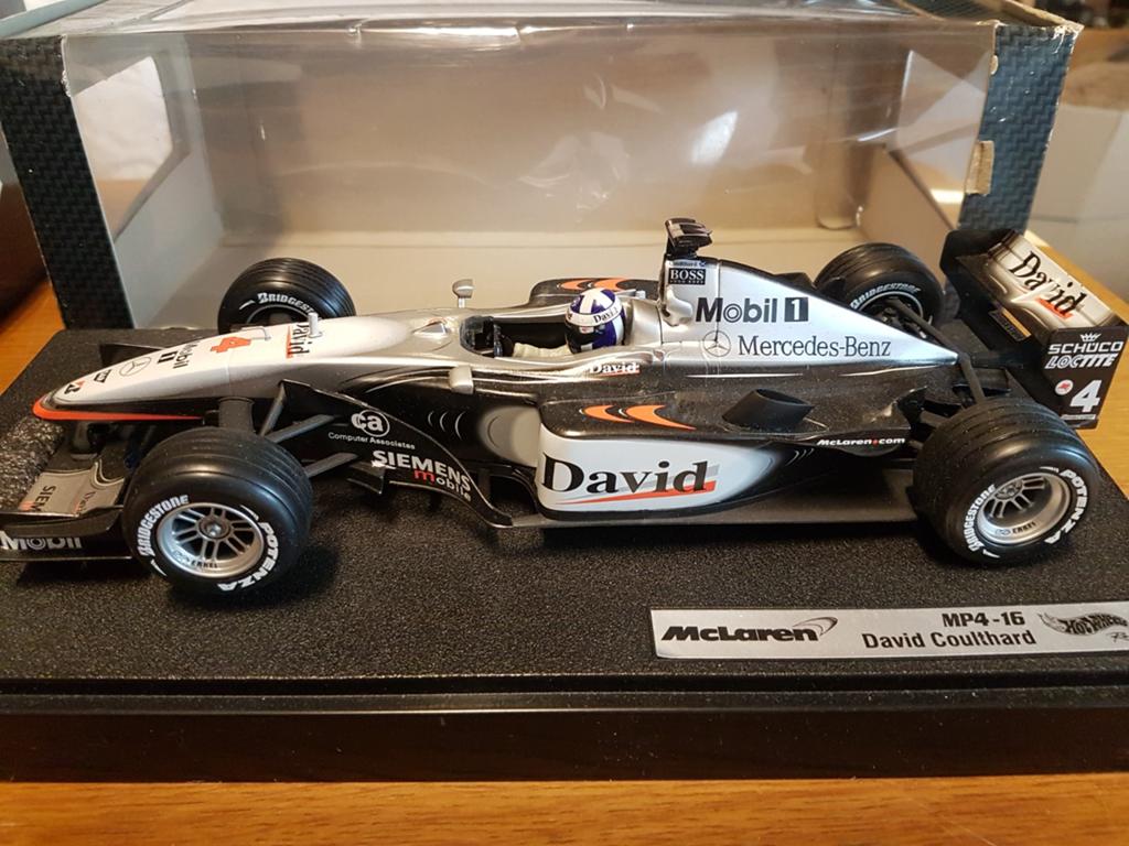 F1 mclaren mercedes mp4-16 David coulthard 2001 let op, Hobby en Vrije tijd, Modelauto's | 1:18, Ophalen of Verzenden, Zo goed als nieuw
