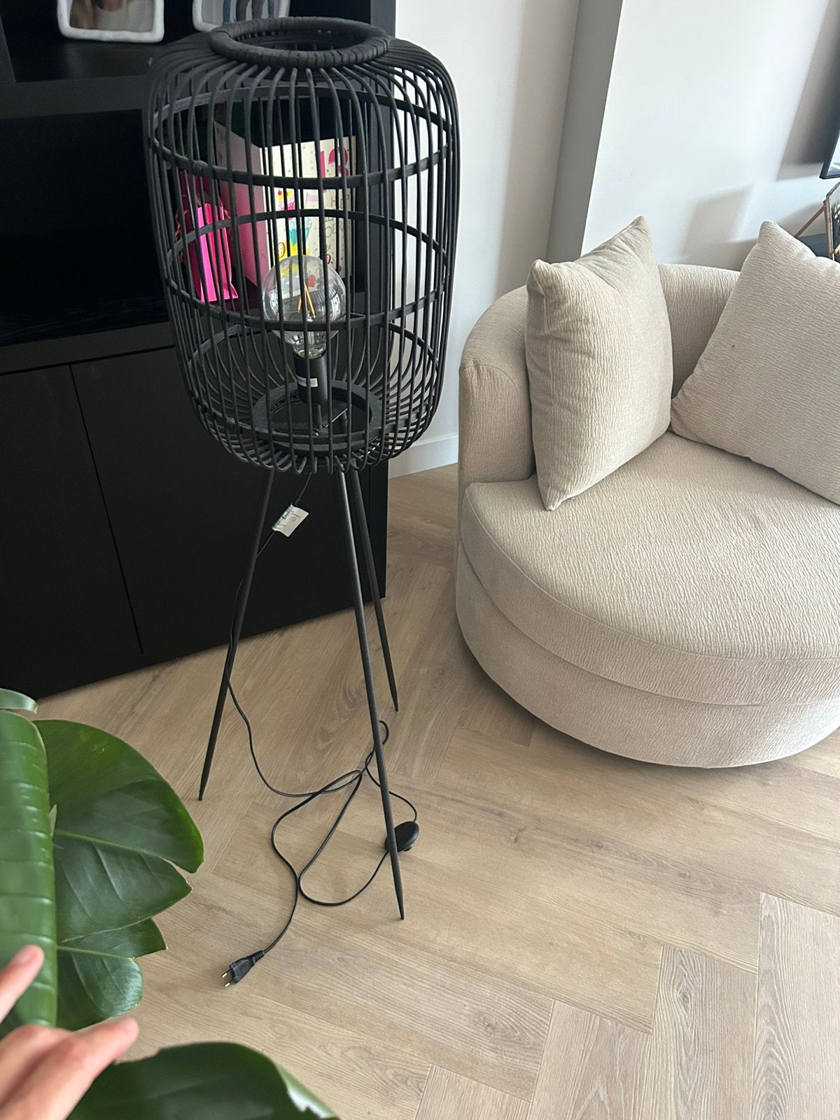 Zwarte staande lamp, Ophalen of Verzenden, Zo goed als nieuw