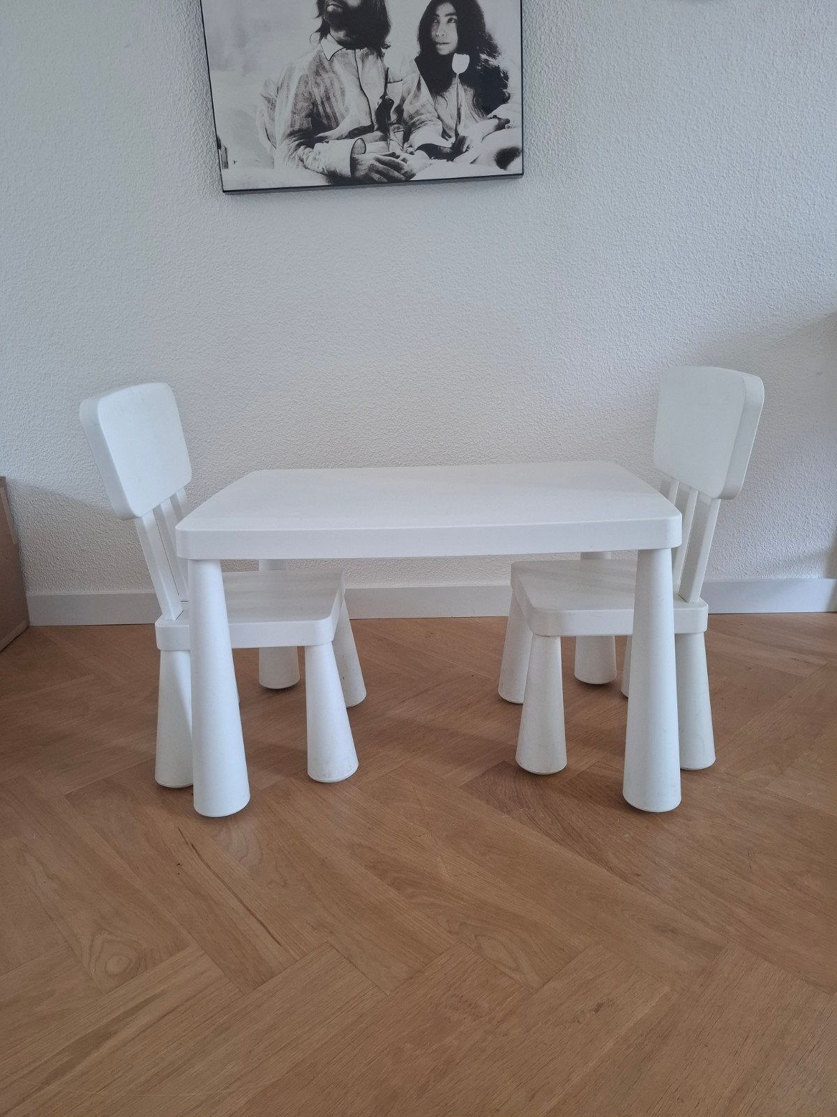 ikea kindertafel en 2 stoelen., Ophalen, Zo goed als nieuw, Poppenhuis