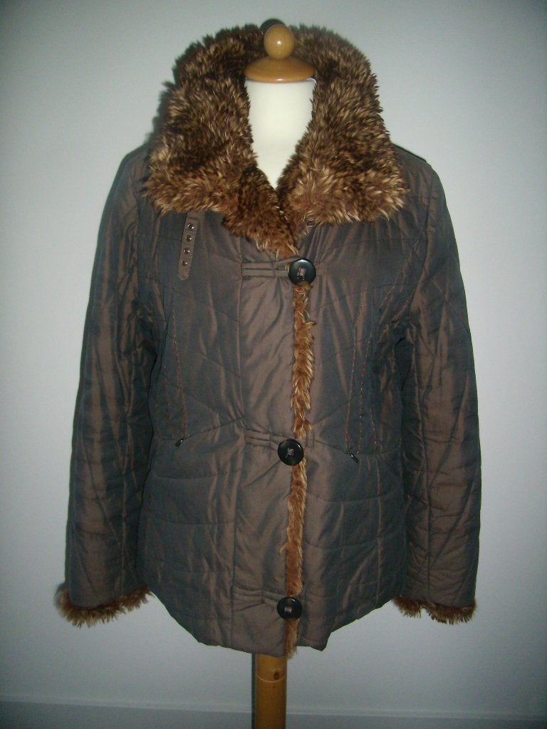Bruine Creenstone winterjas maat 40., Maat 38/40 (M), Bruin, Creenstone, Nieuw
