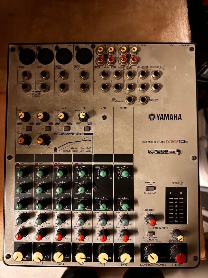 Yamaha MW10c USB Mixing Studio, Ophalen of Verzenden, Gebruikt, 5 tot 10 kanalen