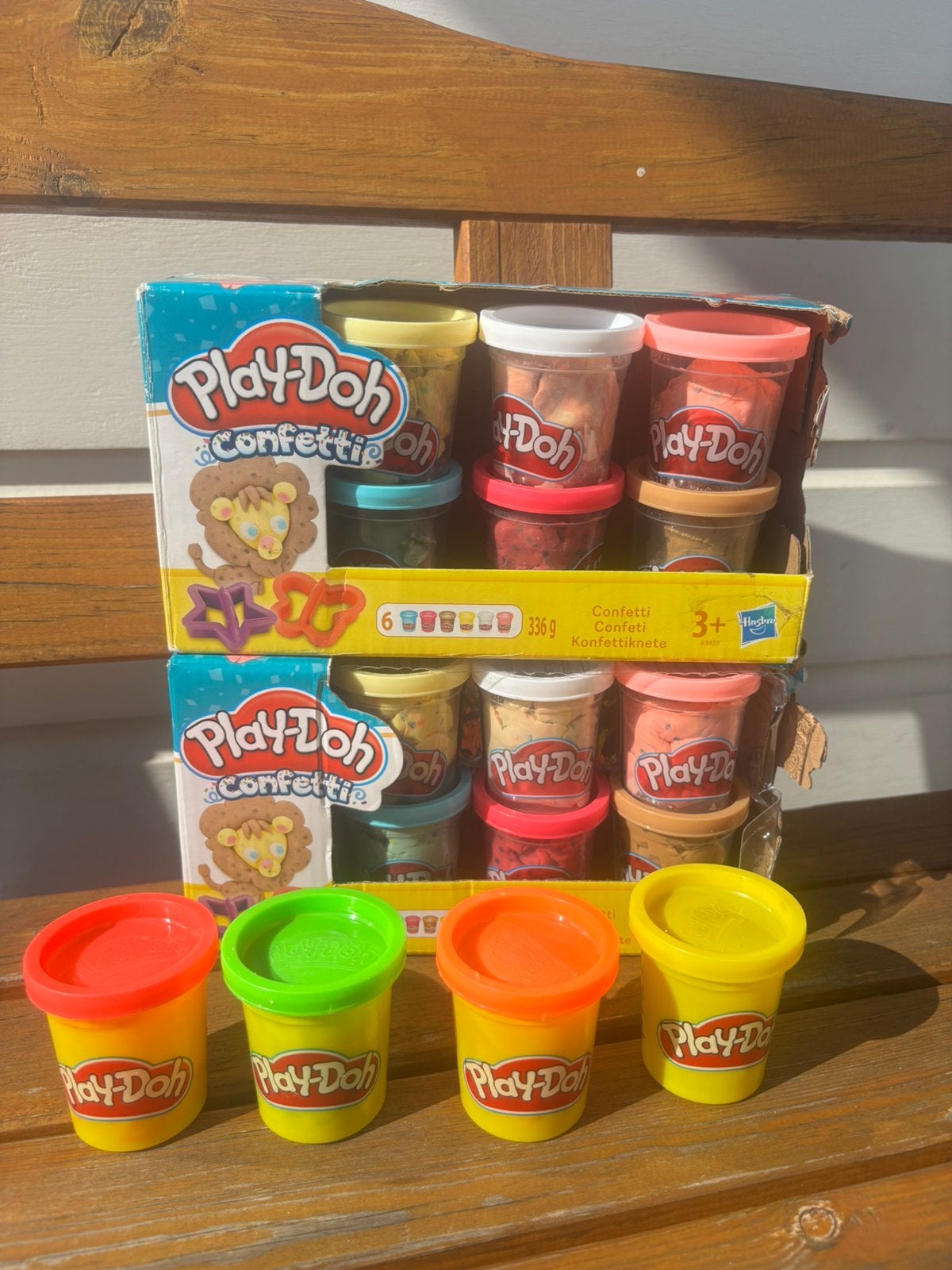 Play-Doh klei en Play Doh confetti klei | gebruikt, Ophalen of Verzenden