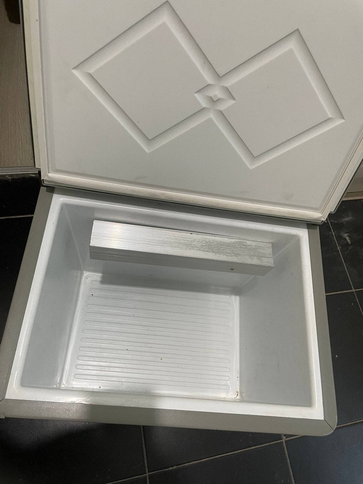 Koelbox voor auto - Perfect voor onderweg!, Ophalen, Gebruikt, Koelbox, Elektrisch
