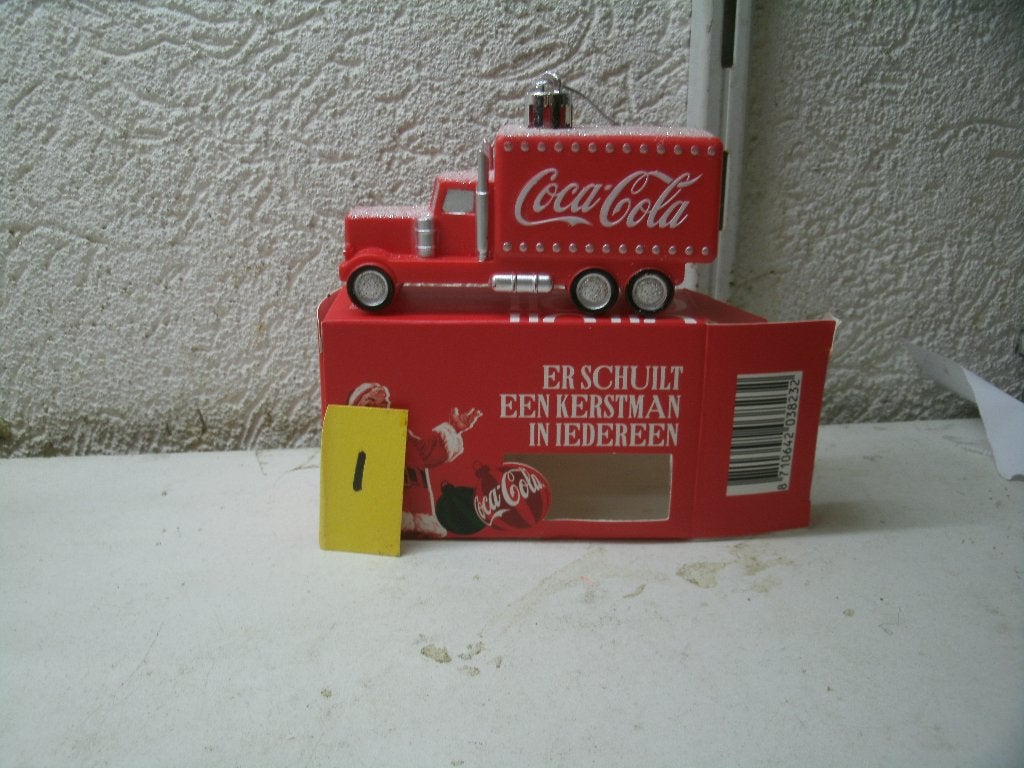 60c cola coca auto, Hobby en Vrije tijd, Modelbouw | Auto's en Voertuigen, Ophalen of Verzenden, Groter dan 1:32, Auto, Overige merken