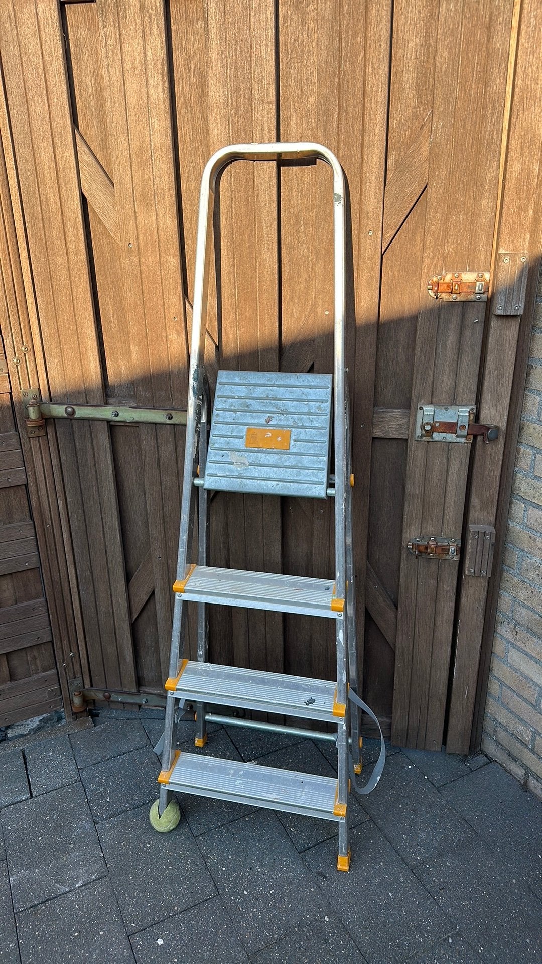Keukentrap, Doe-het-zelf en Verbouw, Ladders en Trappen, Ophalen, Zo goed als nieuw, Minder dan 2 meter
