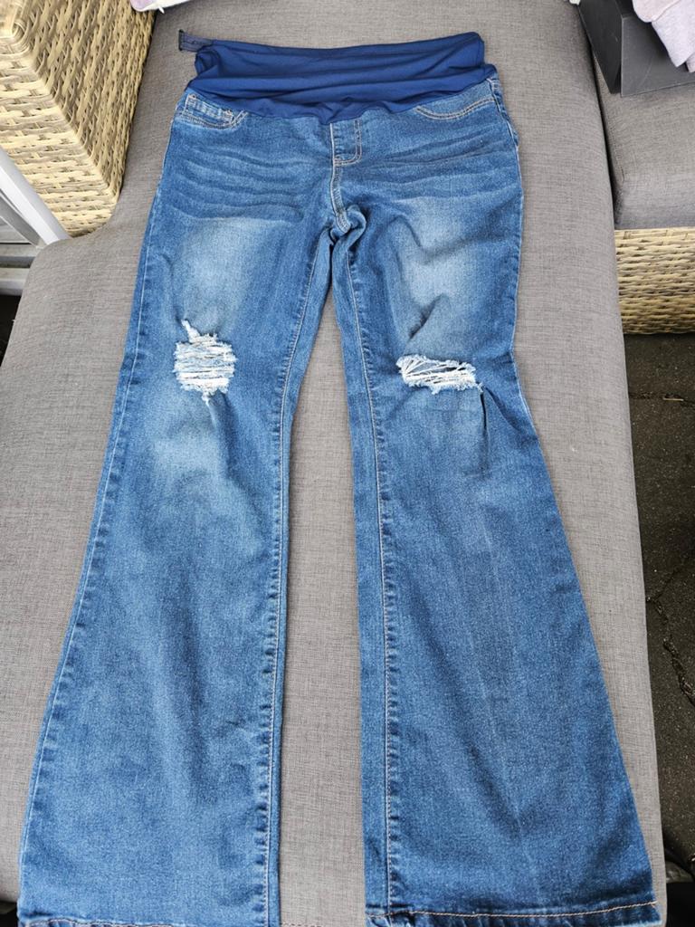 Zwangerschaps flared jeans met gaten, Kleding | Dames, Positiekleding, Zo goed als nieuw, Overige typen, Maat 38/40 (M), Blauw