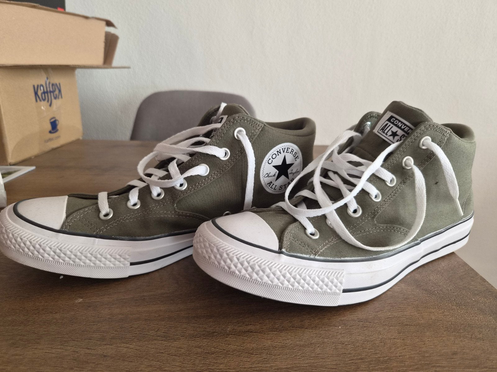 Converse All Star Sneakers - olijfgroen, Kleding | Dames, Schoenen, Nieuw, Ophalen of Verzenden, Sneakers of Gympen, Converse All Stars
