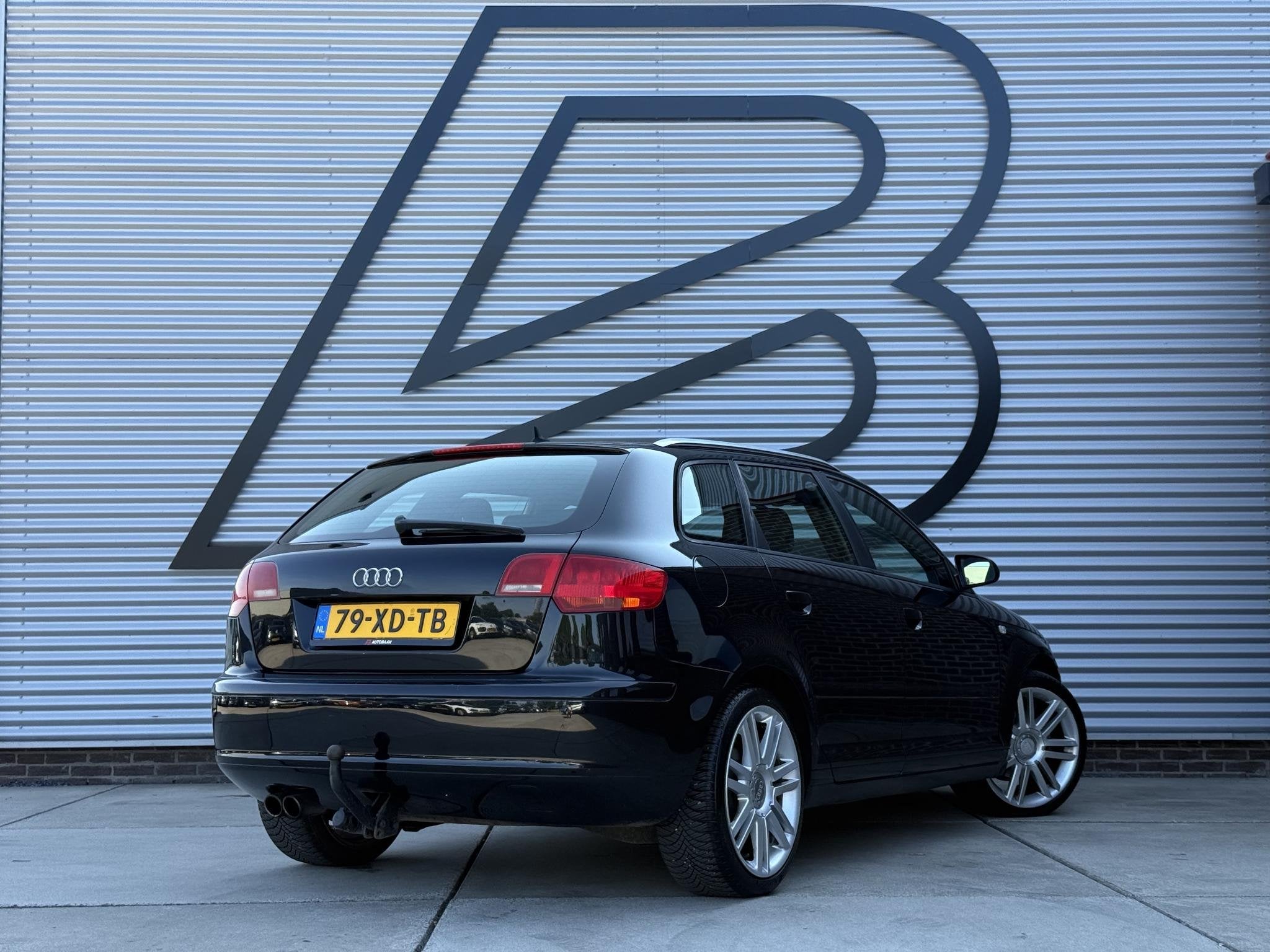 Audi A3 Sportback 1.8 TFSI Ambiente Clima|Cruise|Trekhaak|El, Stof, Gebruikt, Zwart, 160 pk