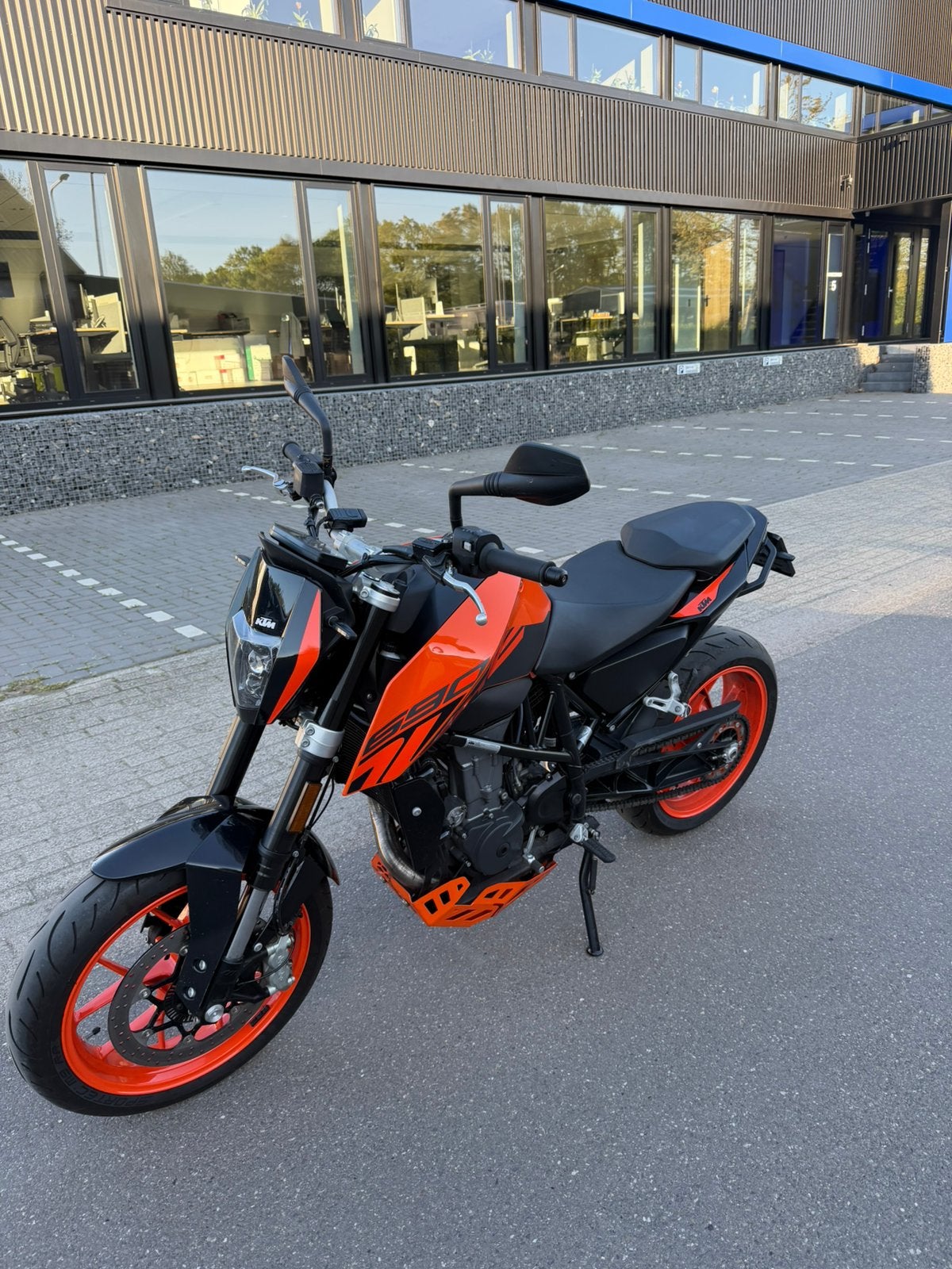 Ktm Duke 690, Motoren, 693 cc, Gebruikt, Particulier, Minimaal motorrijbewijs A2