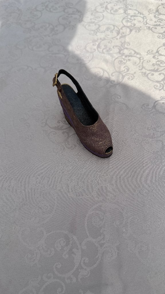 Just the Right Shoe – Golden Leaf #25098, Ophalen of Verzenden, Zo goed als nieuw