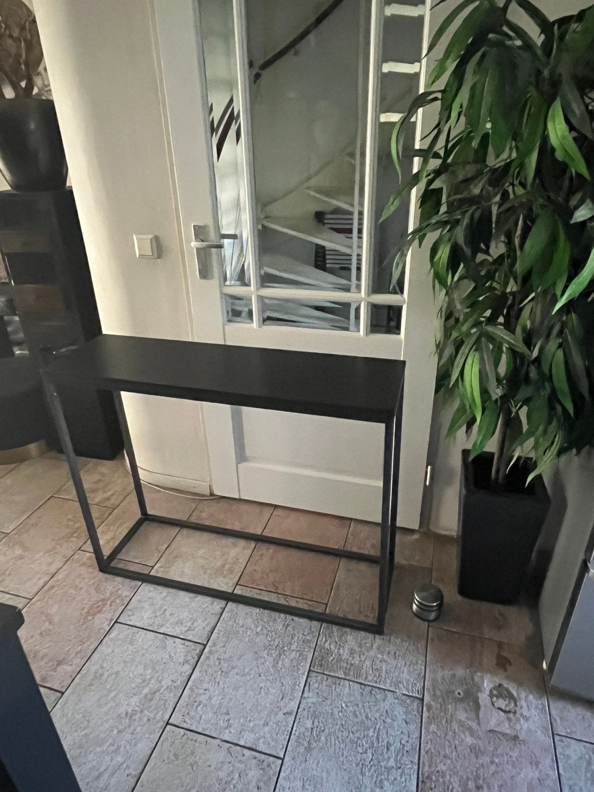 Sidetable zwart, Ophalen, 100 tot 150 cm, Zo goed als nieuw, 25 tot 50 cm