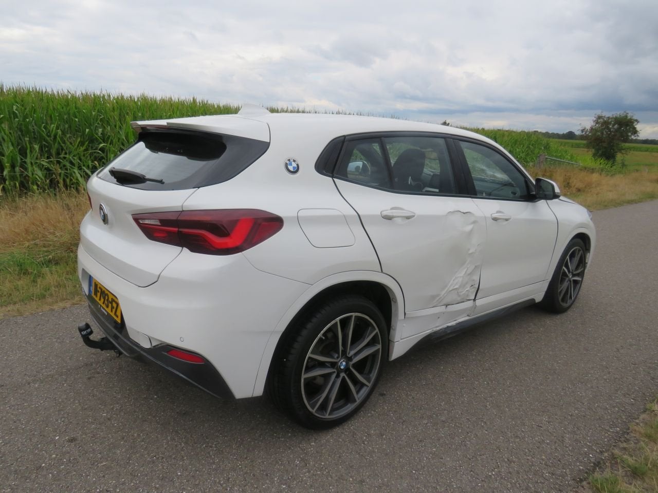 BMW X2 SDRIVE18I 136 pk Automaat 42.000km M High Executive 2, Automaat, Petuelring 130 ,80809, München, Deutschland, Wit, SUV of Terreinwagen