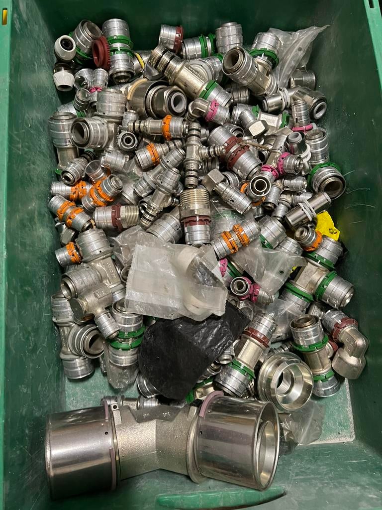 Diverse uponor koppelingen, Ophalen, Overige materialen, 6 meter of meer, Overige typen