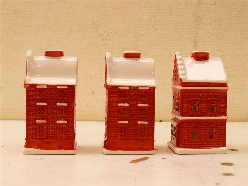 Set van 3 porseleinen kersthuisjes 51378, Ophalen of Verzenden, Gebruikt