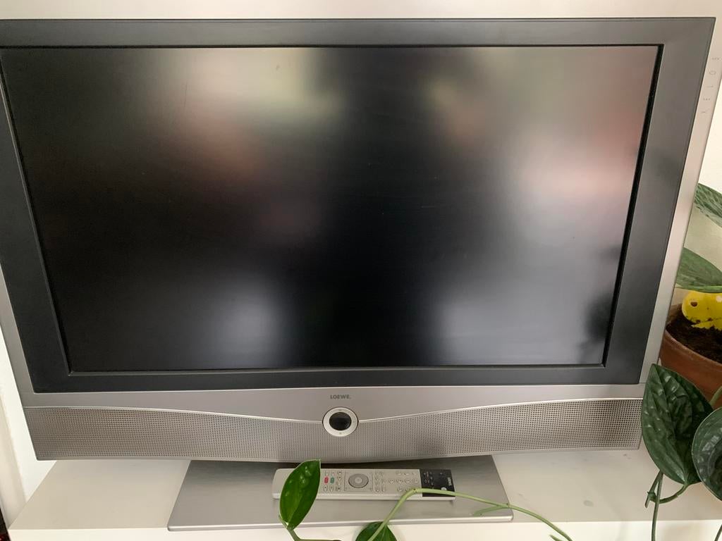 Loewe TV 32 inch, Ophalen of Verzenden, Zo goed als nieuw, 50 Hz, Overige merken