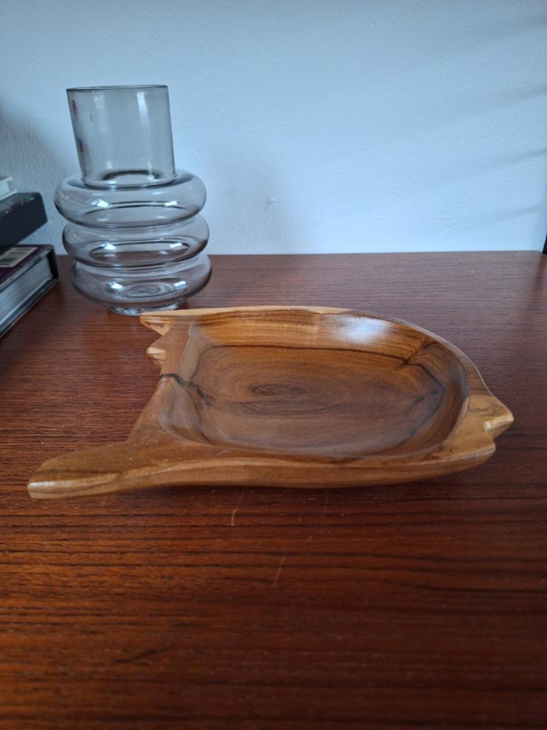 Teak houten schaaltje,  borrel- , snackschaaltje, visvorm, Ophalen of Verzenden, Huis en Inrichting