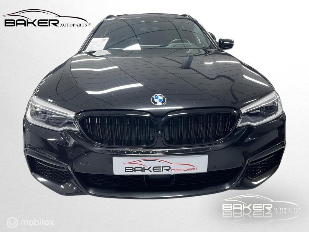 Glanzend zwarte nieren voor BMW 5 serie G30 G31 NIEUW!, Auto-onderdelen, Gebruikt, Ophalen of Verzenden, BMW, BMW