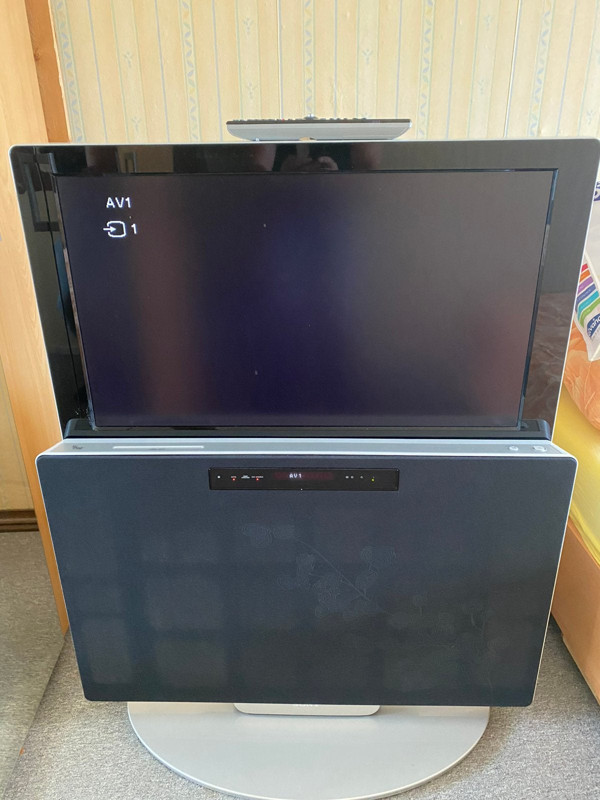 Sony tv TAV-L1 Esprit, met dvd en zgn liftsysteem, Ophalen, Gebruikt, 50 Hz, Sony