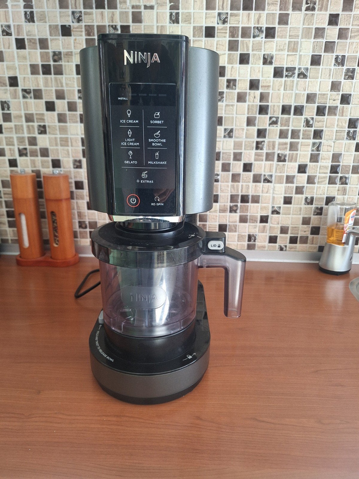 Ninja Creami IJsmachine - Zo goed als nieuw, 1 tot 2 liter, Ophalen, Zo goed als nieuw, 3 snelheden of meer