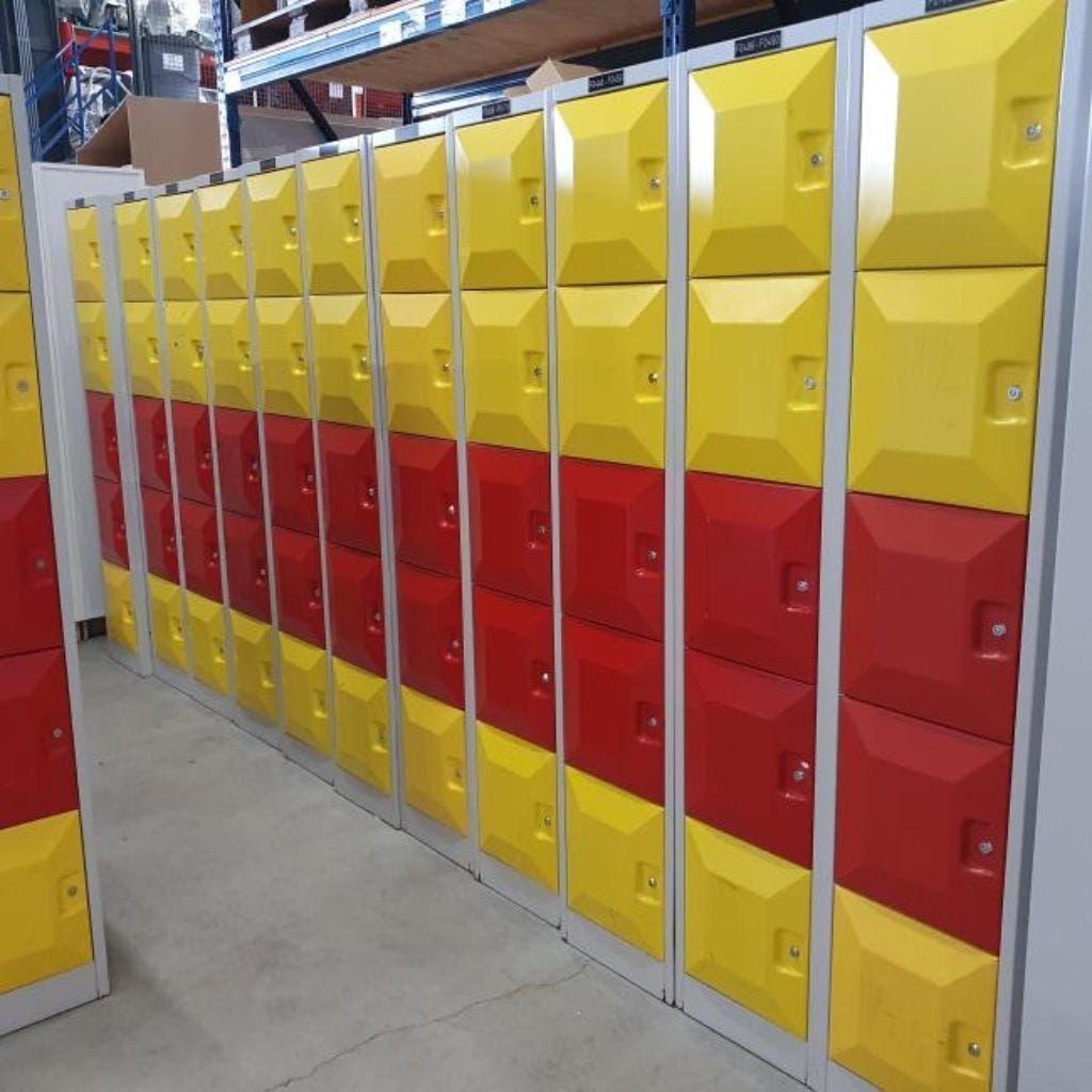 Groot aanbod lockers locker kledingkasten div uitvoeringen, Ophalen, Gebruikt