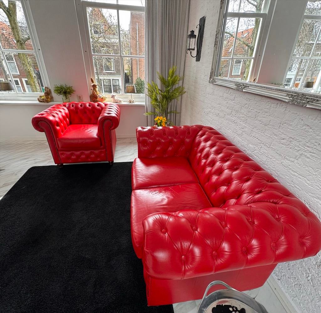 Bank en fauteuil Chesterfield ( imitatie ), Overige materialen, Gebruikt, 150 tot 200 cm, Tweepersoons