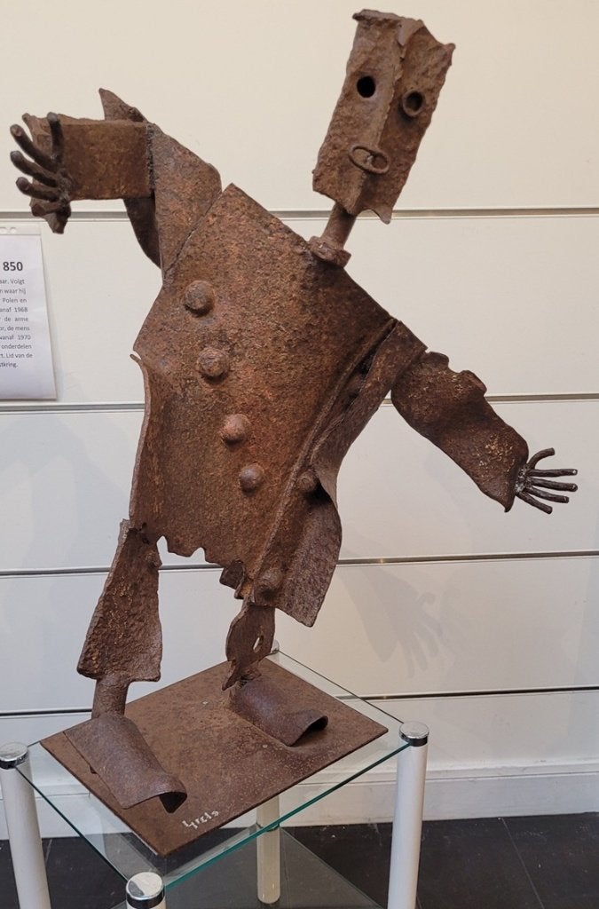 Ludo GIELS, op één been, Antiek en Kunst, Ophalen, Beeld, Man, 50 - 100 cm