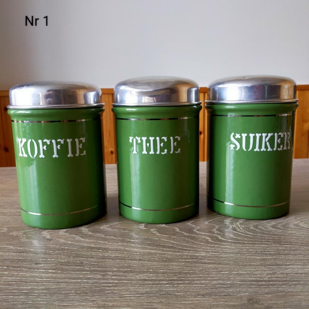 EMAILLE RESEDA GROENE BUSSENSET MET GOUDEN BIES VAN BK., Antiek en Kunst, Antiek | Emaille, Ophalen of Verzenden