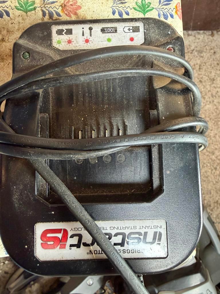 Stiga grasmaaier Briggs & Stratton motor elektrische start, Tuin en Terras, Grasmaaiers, Ophalen, Cirkelmaaier, Gebruikt, 40 t/m 49 cm