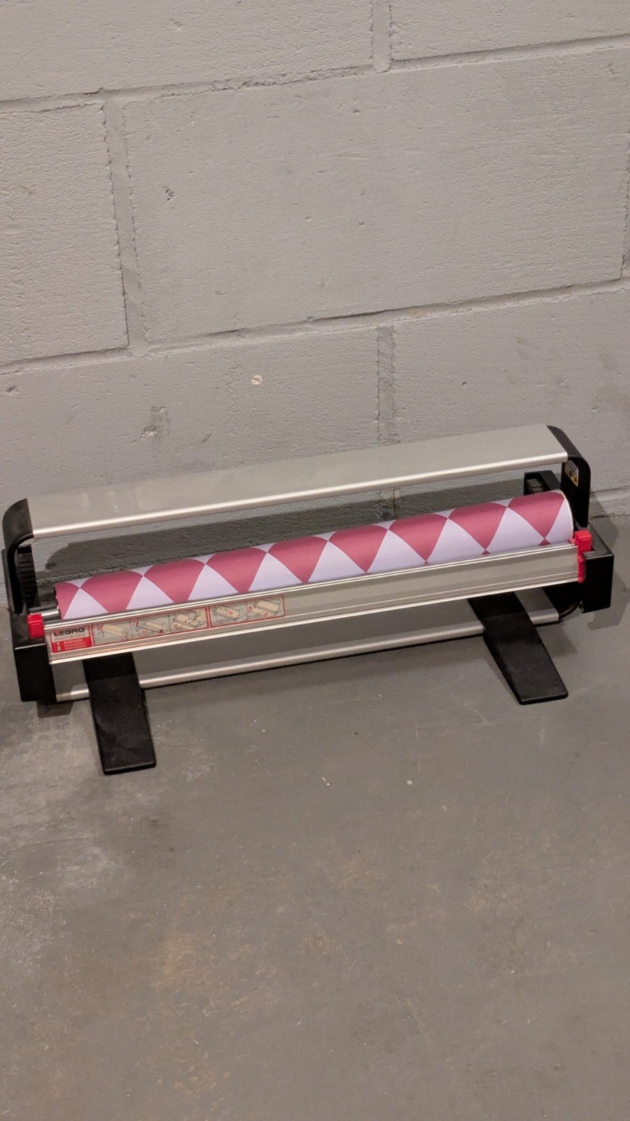 Legro Papierrolhouder 50cm, Diversen, Cadeaupapier, Ophalen of Verzenden, Zo goed als nieuw