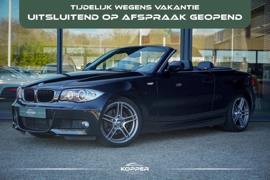 BMW 1-serie Cabrio 125i High Executive / M-Sport / Leder / A, Auto's, BMW, Euro 5, Gebruikt, Zwart, 4 stoelen