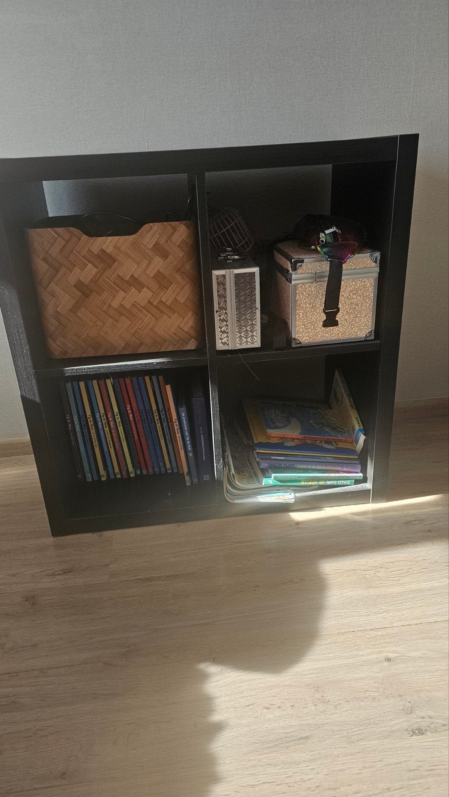 Bruin/zwart vakkenkastje IKEA  76x76x30 cm - Nog netjes, Ophalen, Met plank(en), 50 tot 100 cm, Zo goed als nieuw
