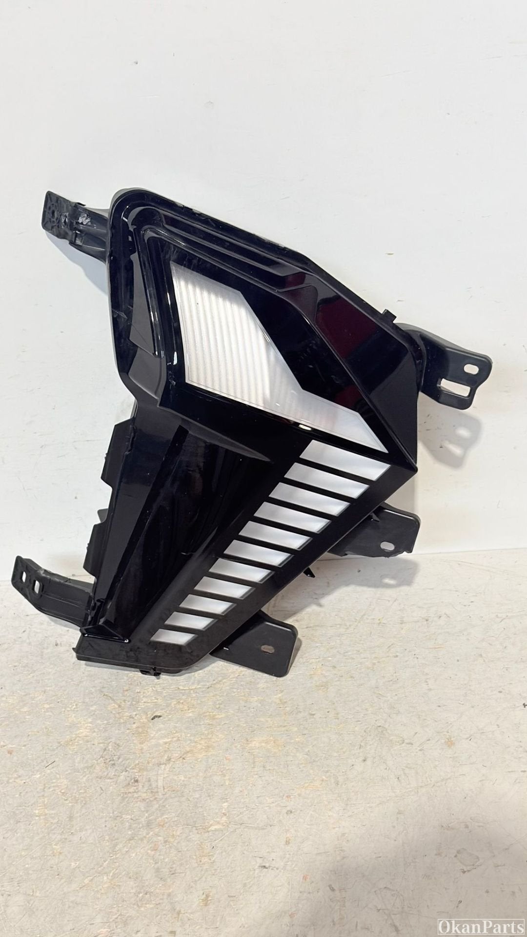Mitsubishi ASX LED dagrijverlichting rechts 266009188R, Info@fabrikant.eu, Fabrikantstraat 1
1000 AA  Amsterdam, NL, Ophalen of Verzenden