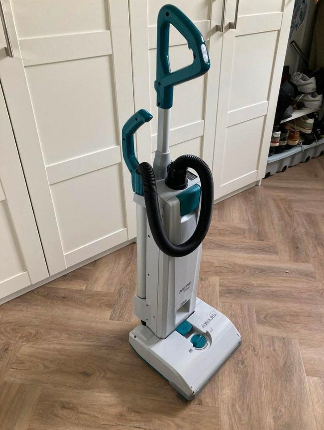 Makita DVC560 Accu Stofzuiger, Ophalen of Verzenden, Raamwisser of Trekker