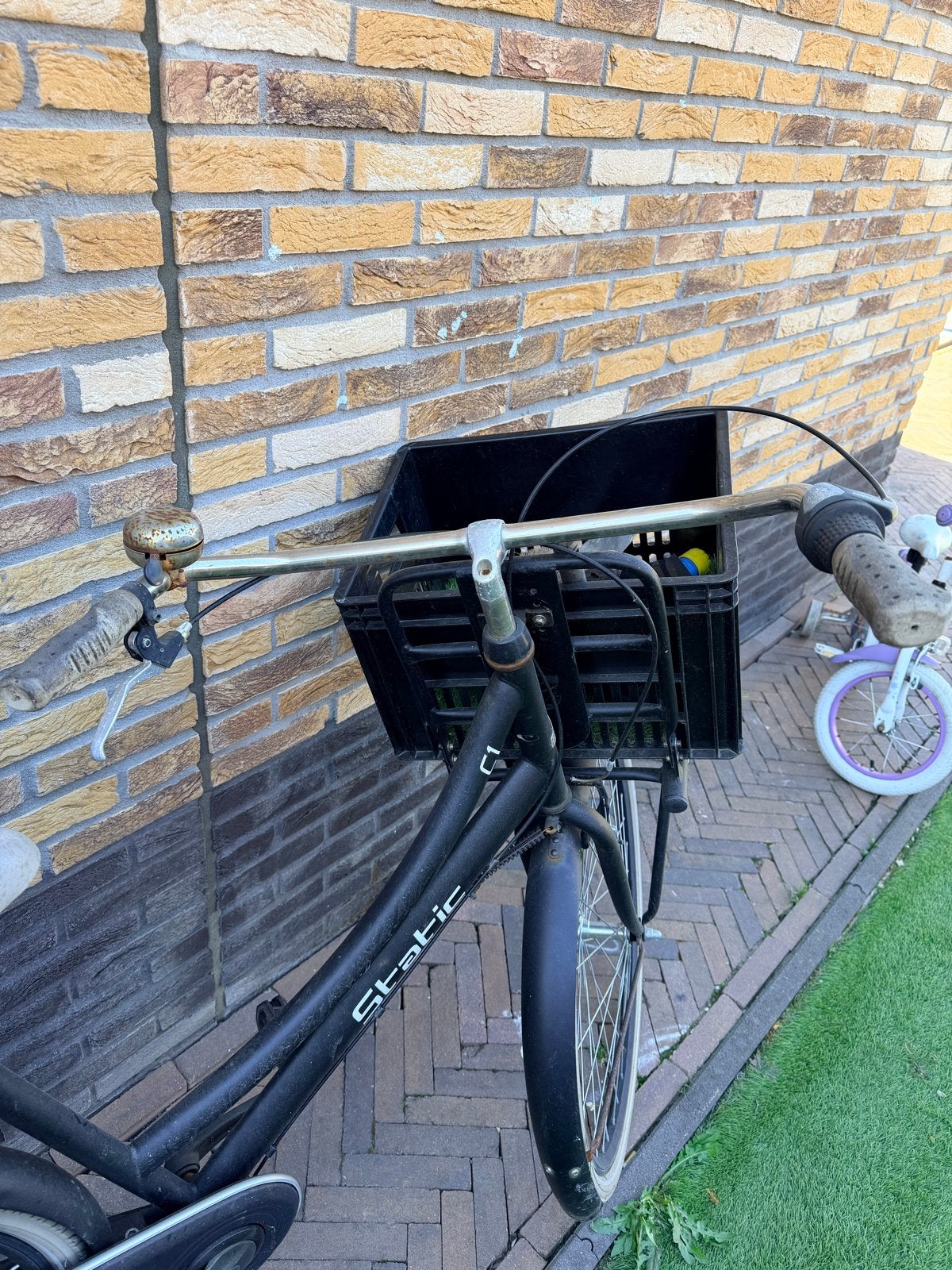 Static fiets met kinderzitje en mand - lekke band, Fietsen en Brommers, Ophalen, Gebruikt, Overige merken