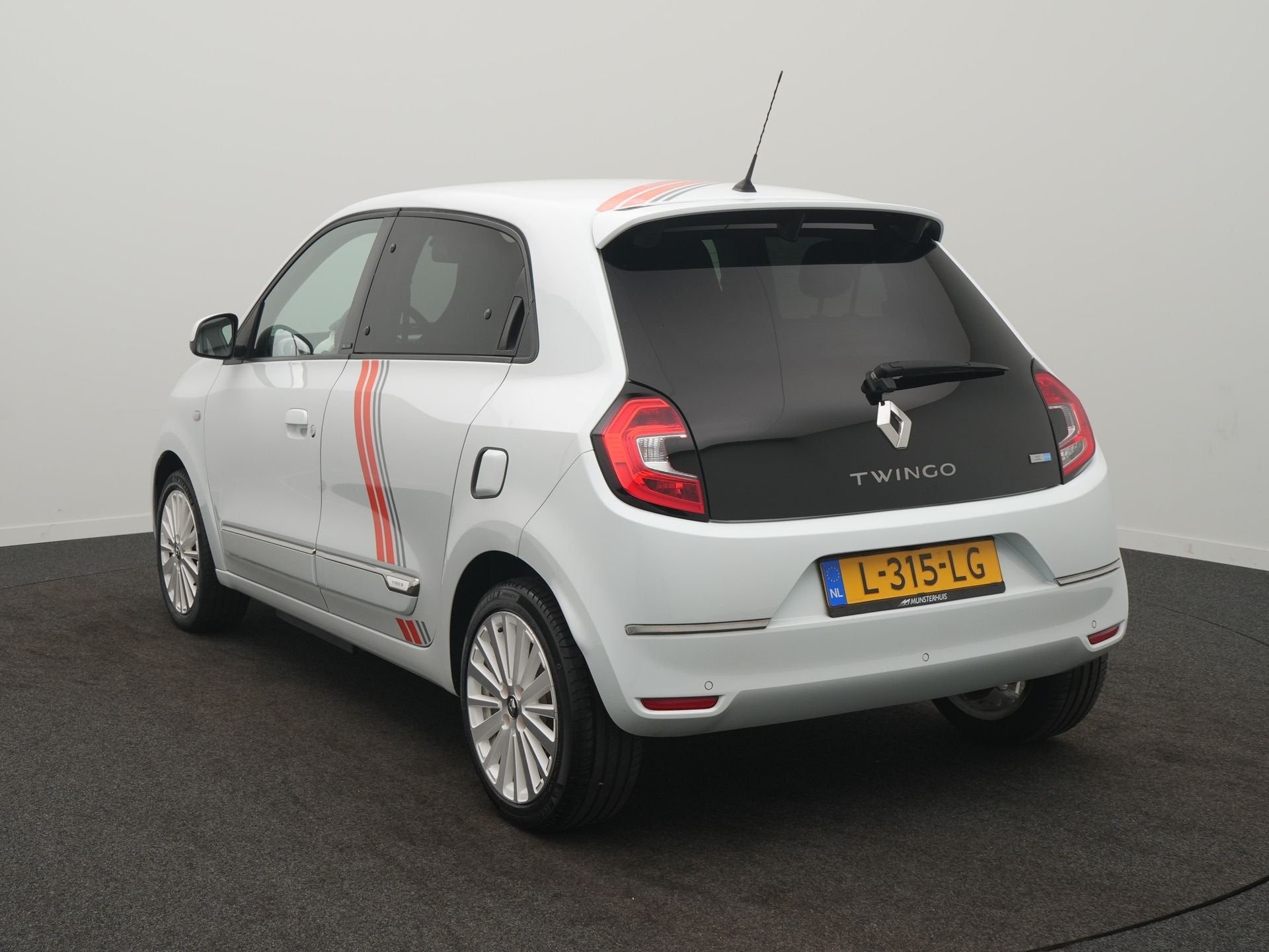 Renault Twingo Z.E. R80 Série Limitée Vibes - RIJKLAARPRIJ, Auto's, Renault, Automaat, Leder en Stof, Wit, Origineel Nederlands