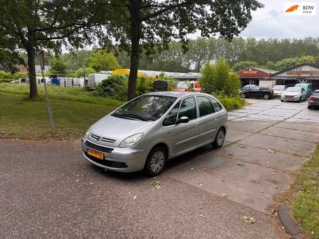 Citroen Xsara Picasso 2.0i-16V Attraction AutomaatAutomaaf.C, 136 pk, 4 cilinders, 700 kg, Origineel Nederlands