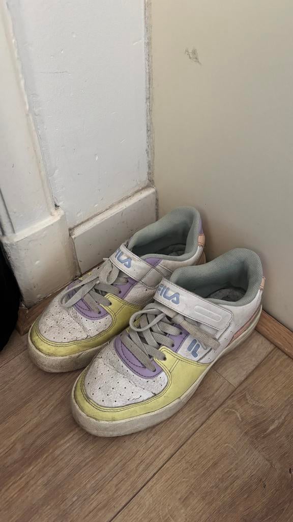 Fila sneakers maat 36 - Gedragen, Ophalen, Gedragen, Overige kleuren, Sneakers of Gympen